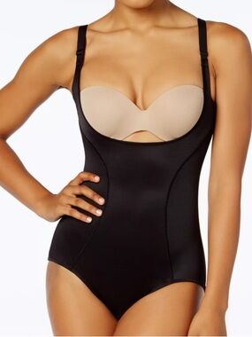 Maidenform Firm Control Ultimate  Slimmer Open Bust Bodysuit #2656, Large, NWT
